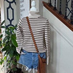 Striped Cozy Comfy Turtleneck Sweater - Cream and Brown 🤩